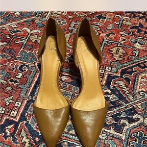 14th & Union Wooden Kitten Heels